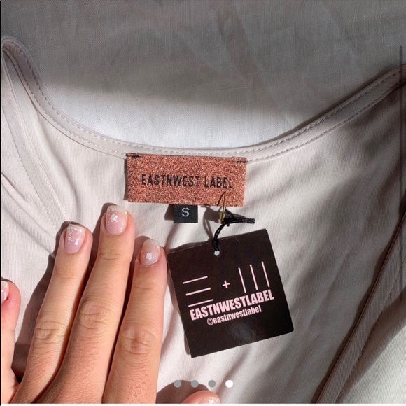 EASTNWEST LABEL Kate Top - Picture 3 of 4